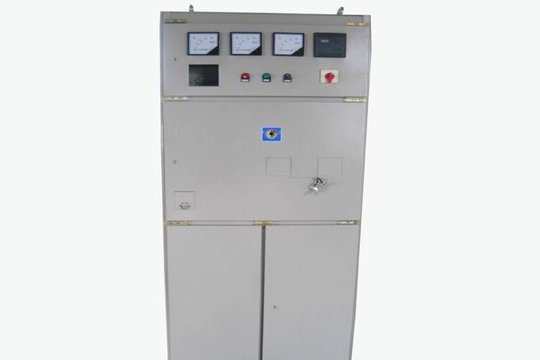 国营东升农场控制柜-使用3683控制柜前进行这些检查